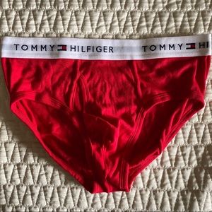 TH briefs